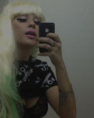 Amanda Bynes arrested in New York after 'throwing a bong out of apartment window'