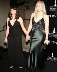 Kendall Jenner And Frances Bean Cobain Embroiled In Bitter Twitter Feud!