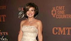 Kelly Clarkson Passes On ‘American Idol’ Judging Gig