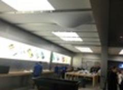 video: raining inside the 5th avenue apple store, again