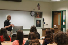 world war 2 vet visits glenbrook north