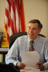 rutgers students join holt in opposition of rising student loan rates